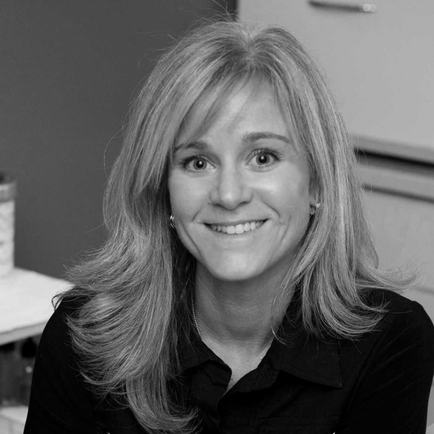 Portrait of NICOLE PRIEST, a professional stylist at Cassandra Salon & Spa, showcasing their expertise and style.