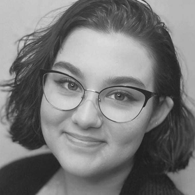 Portrait of ISABELLE ANTIL, a professional stylist at Cassandra Salon & Spa, showcasing their expertise and style.